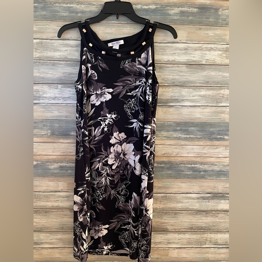 Black & White Floral print dress - Size S